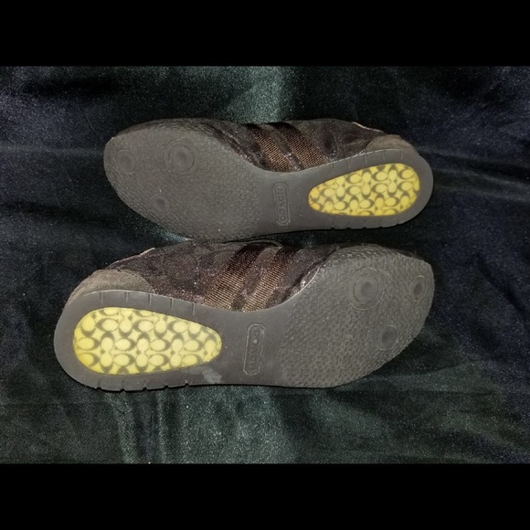 Coach shoes size 6.5. - Picture 4 of 7